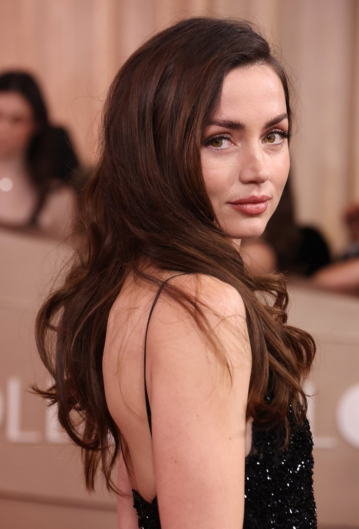 看球直播-安娜·德·阿玛斯亮相第83届金球奖红毯|妈咪|级别_新浪体育_新浪新闻